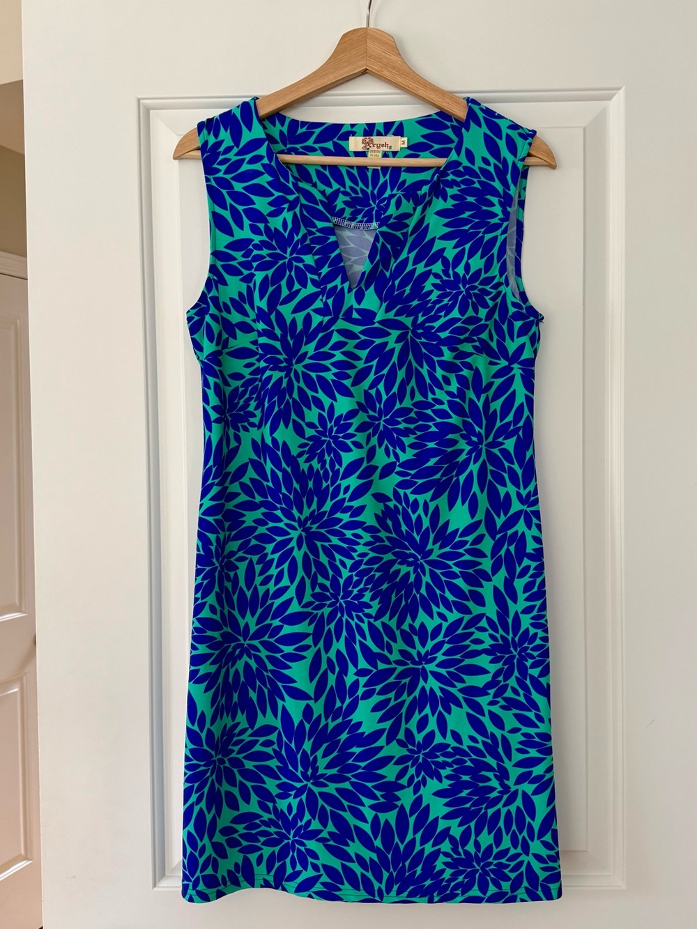 Aryeh Dress Size M Sleeveless Stretch Blue Turquoise Geo Floral Split Neck Light